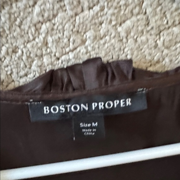 Boston Proper brown charmeuse ruffle blouse size medium never worn - Picture 6 of 6